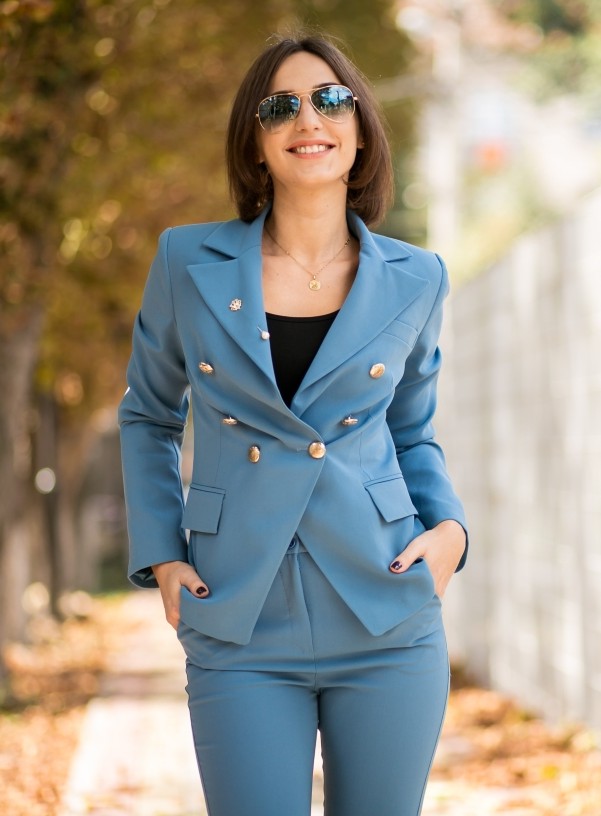 Women Suit Alteration Services Dubai